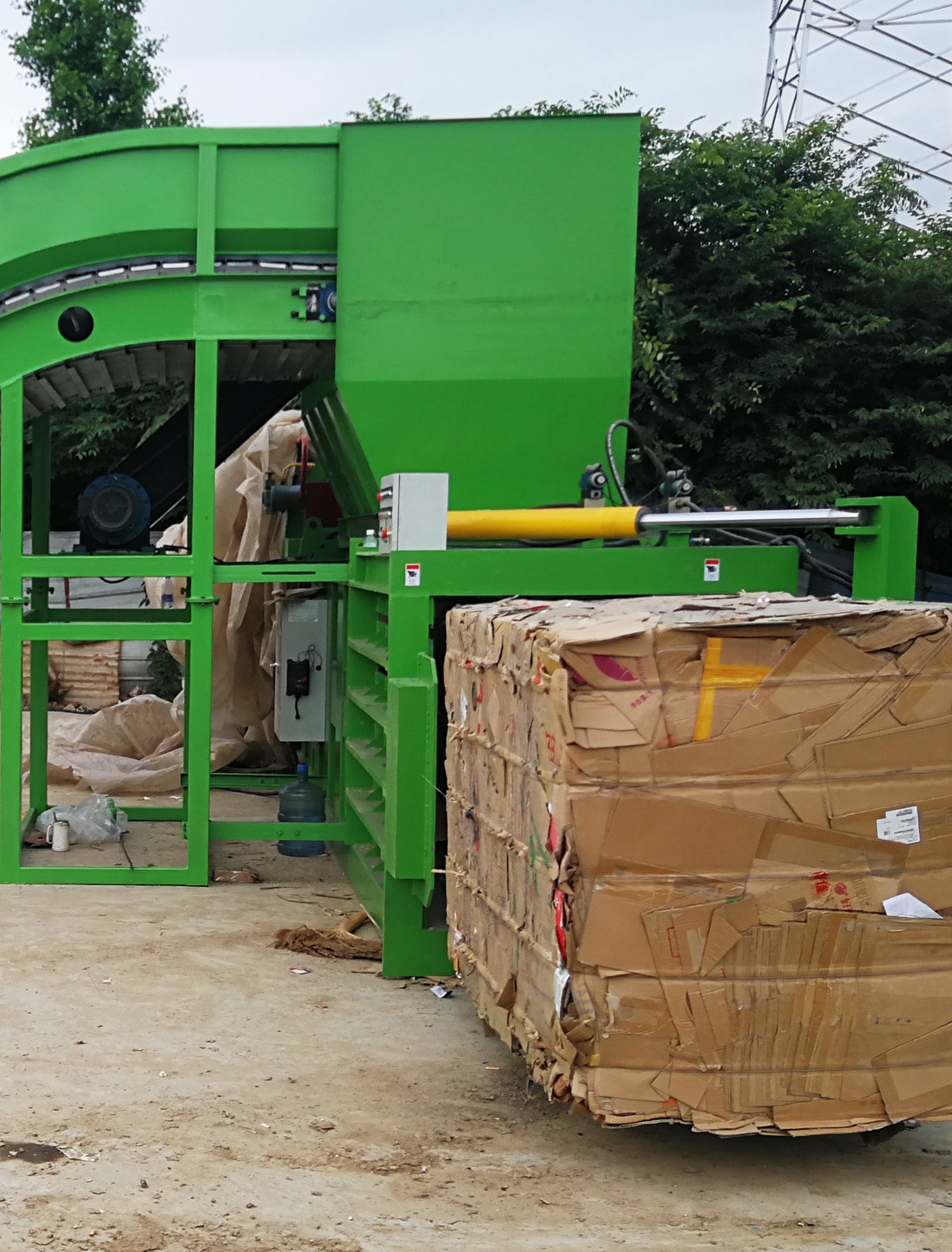 半自動臥式打包機 半自動臥式打包機