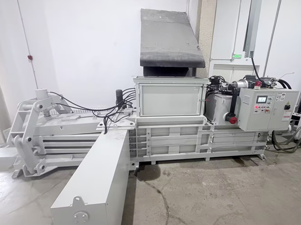 通化ART生物制藥股份公司與恩派特定制全自動臥式打包機案例