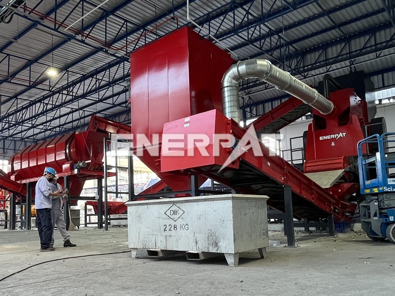 大型汽車殼破碎機(jī)