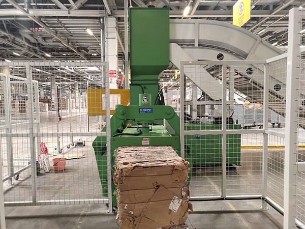 華晨寶馬與恩派特定制全自動(dòng)臥式廢紙盒打包線(xiàn)案例 華晨寶馬與恩派特定制全自動(dòng)臥式廢紙盒打包線(xiàn)案例