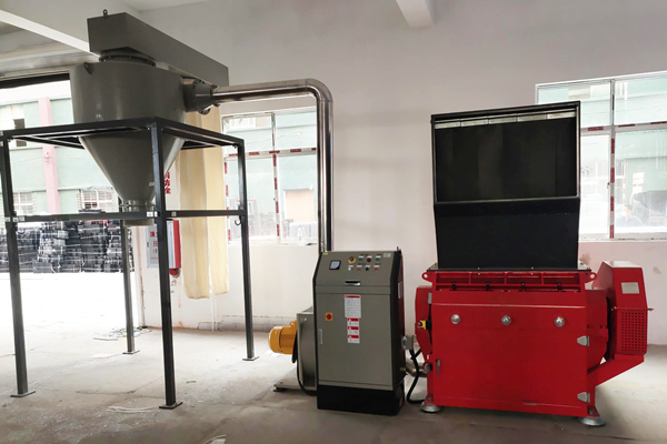 廣州某回收公司定制吸塑盤破碎機案例 廣州某回收公司定制吸塑盤破碎機案例