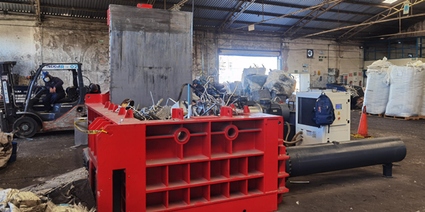 體積壓縮4倍 碳排降40%：恩派特鋁合金壓塊機開啟鋁循環經濟新范式