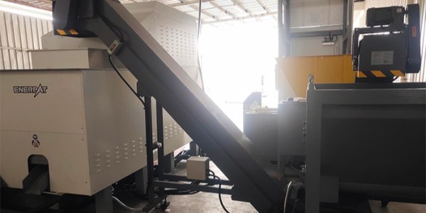 金屬屑脫油壓餅機(jī)多少錢？金屬屑?jí)簤K機(jī)貴嗎？