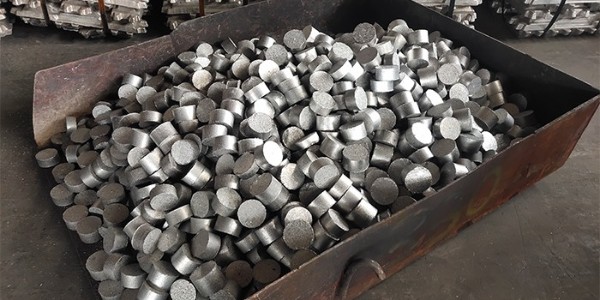 鋁屑壓塊機漏油怎么辦？鋁屑壓塊機常見問題解答