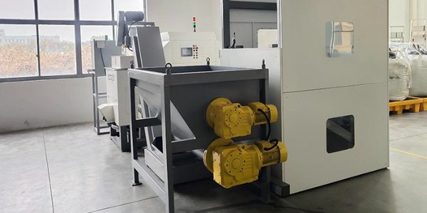 進(jìn)口金屬屑?jí)簤K機(jī)哪家好？630t金屬屑高密度壓塊機(jī)價(jià)格介紹