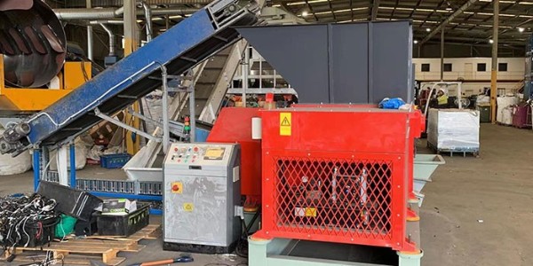 想要廢舊薄膜撕碎機運行穩定 這些注意事項少不了