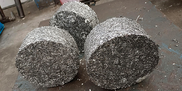 金屬鐵屑壓餅機，為碎屑回收提質(zhì)增效