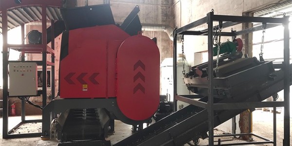 塑料堆積難處理？恩派特<i style='color:red'>塑料薄膜</i>撕碎機來了！