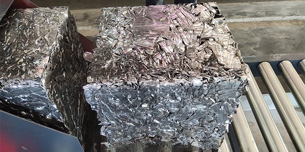 廢鋁刨花壓塊機(jī)，金屬邊角料回收新選擇